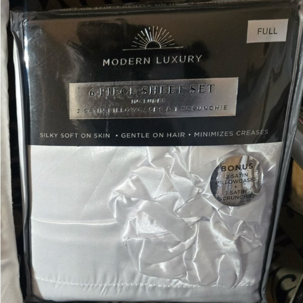 Modern Luxury White 6-Piece Sheet Set